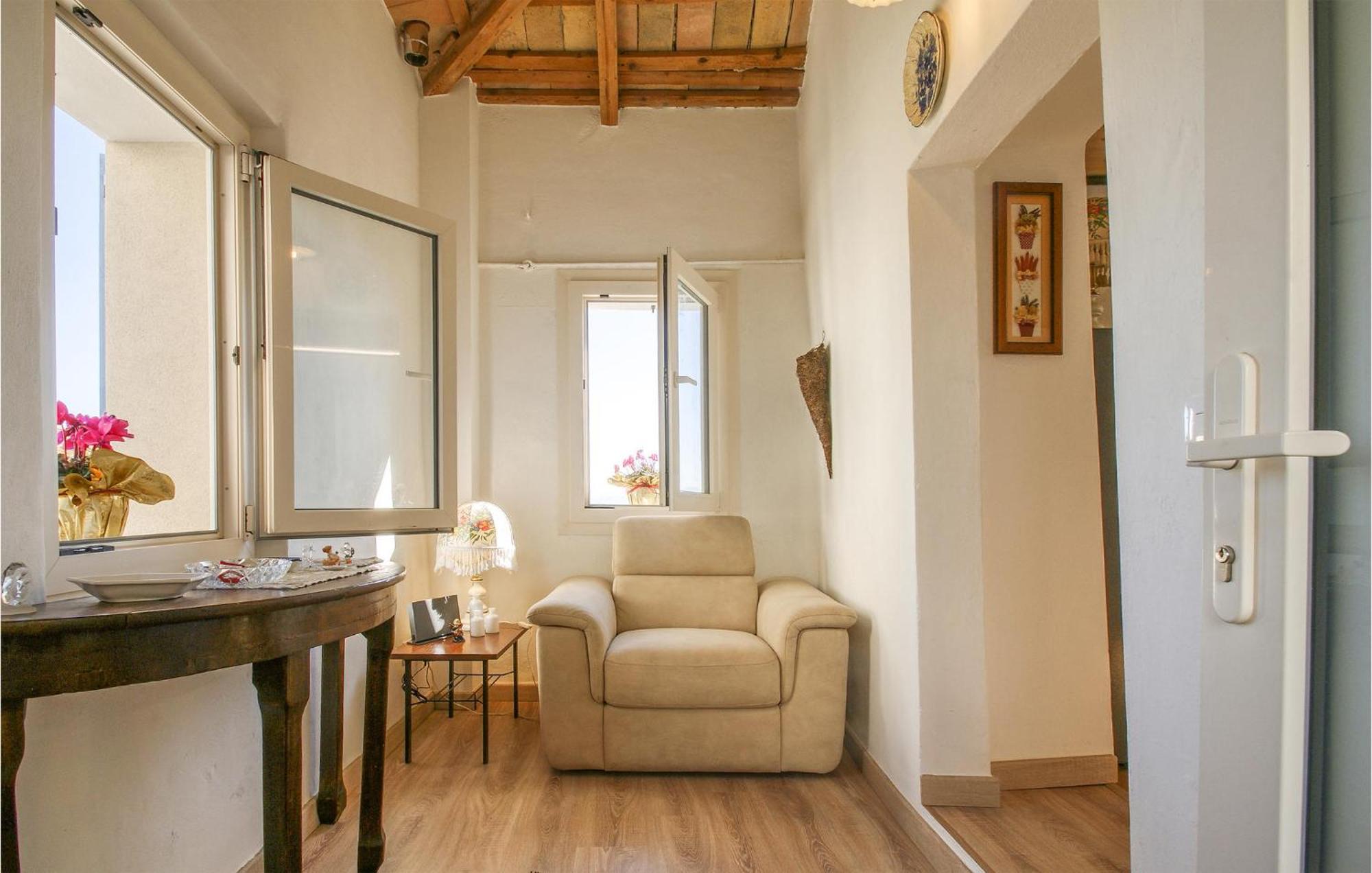 Amazing Home In Belvedere Fogliense With Kitchen Екстер'єр фото