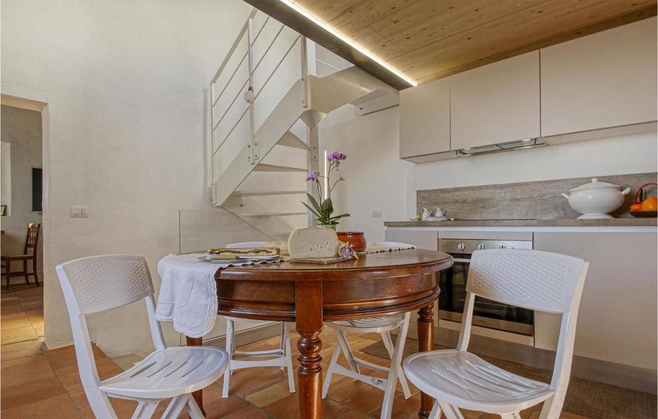 Amazing Home In Belvedere Fogliense With Kitchen Екстер'єр фото